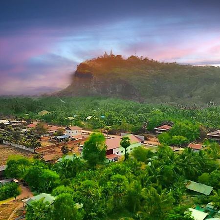 Family Batcave Homestay Battambang Exterior foto