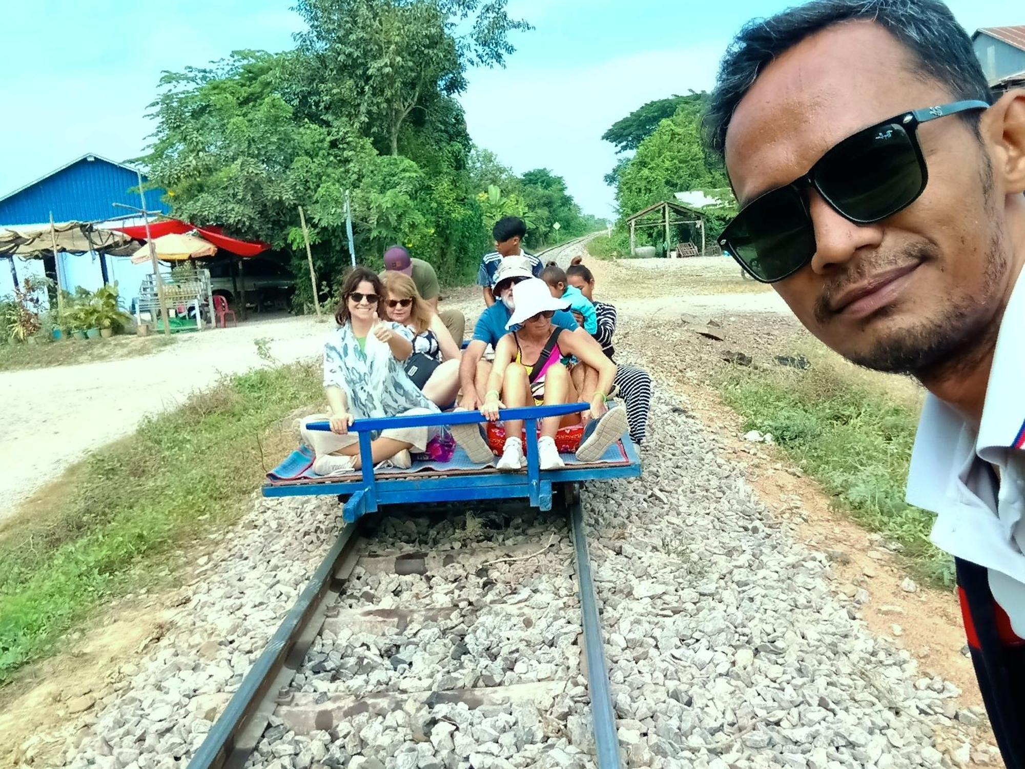 Family Batcave Homestay Battambang Exterior foto