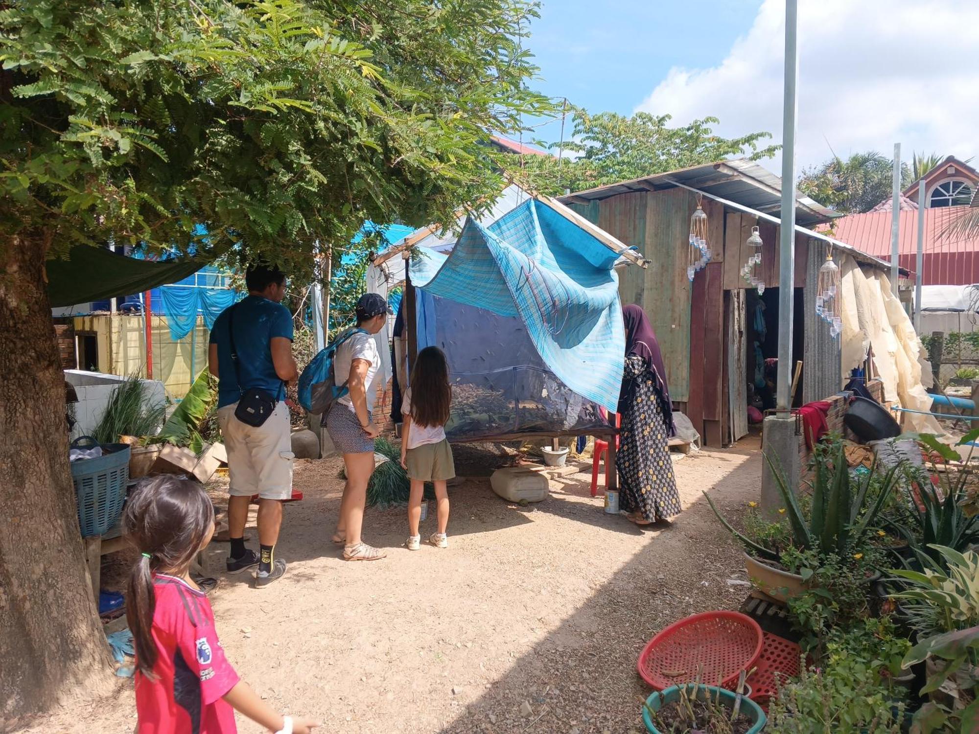 Family Batcave Homestay Battambang Exterior foto