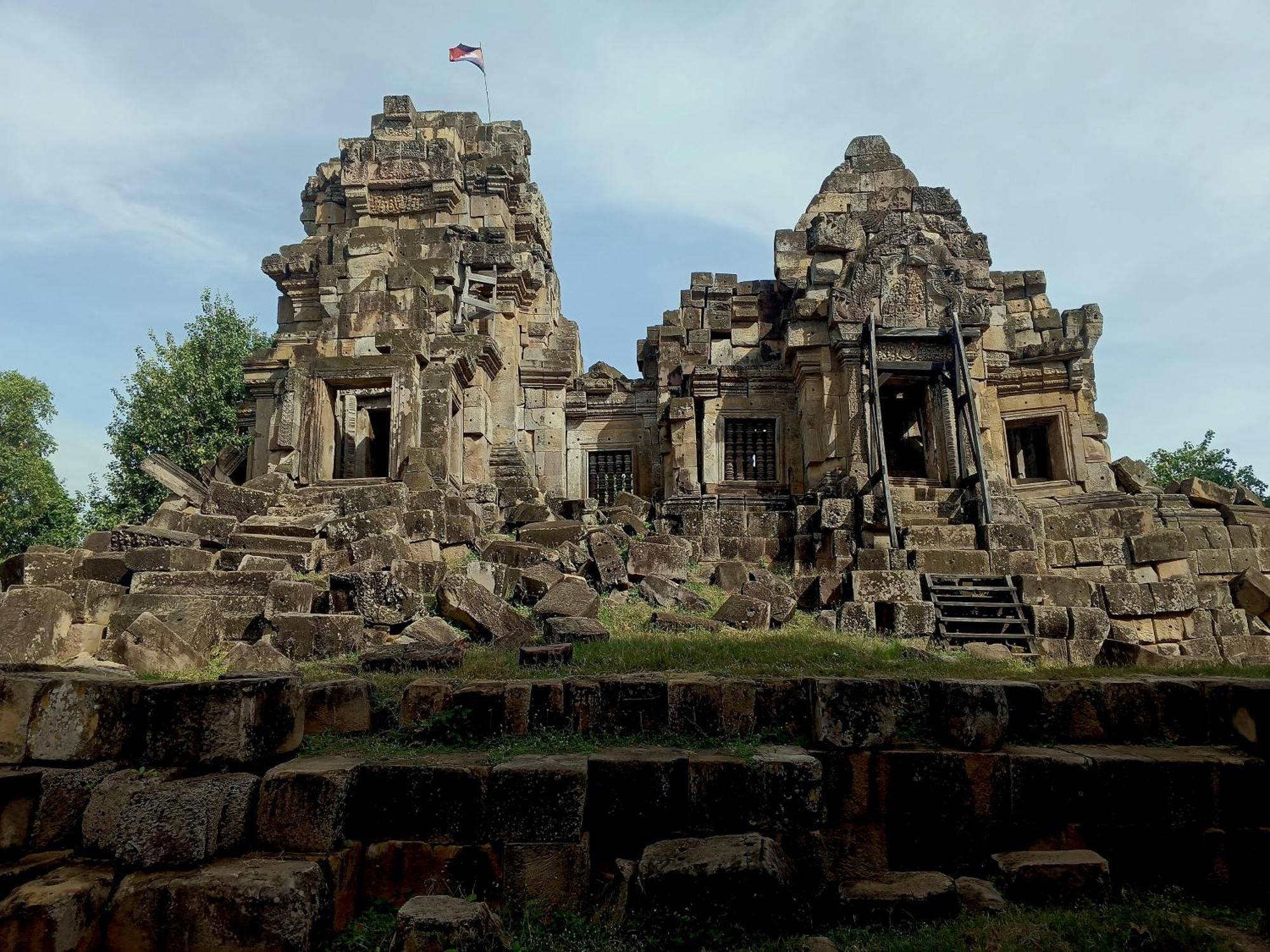 Family Batcave Homestay Battambang Exterior foto