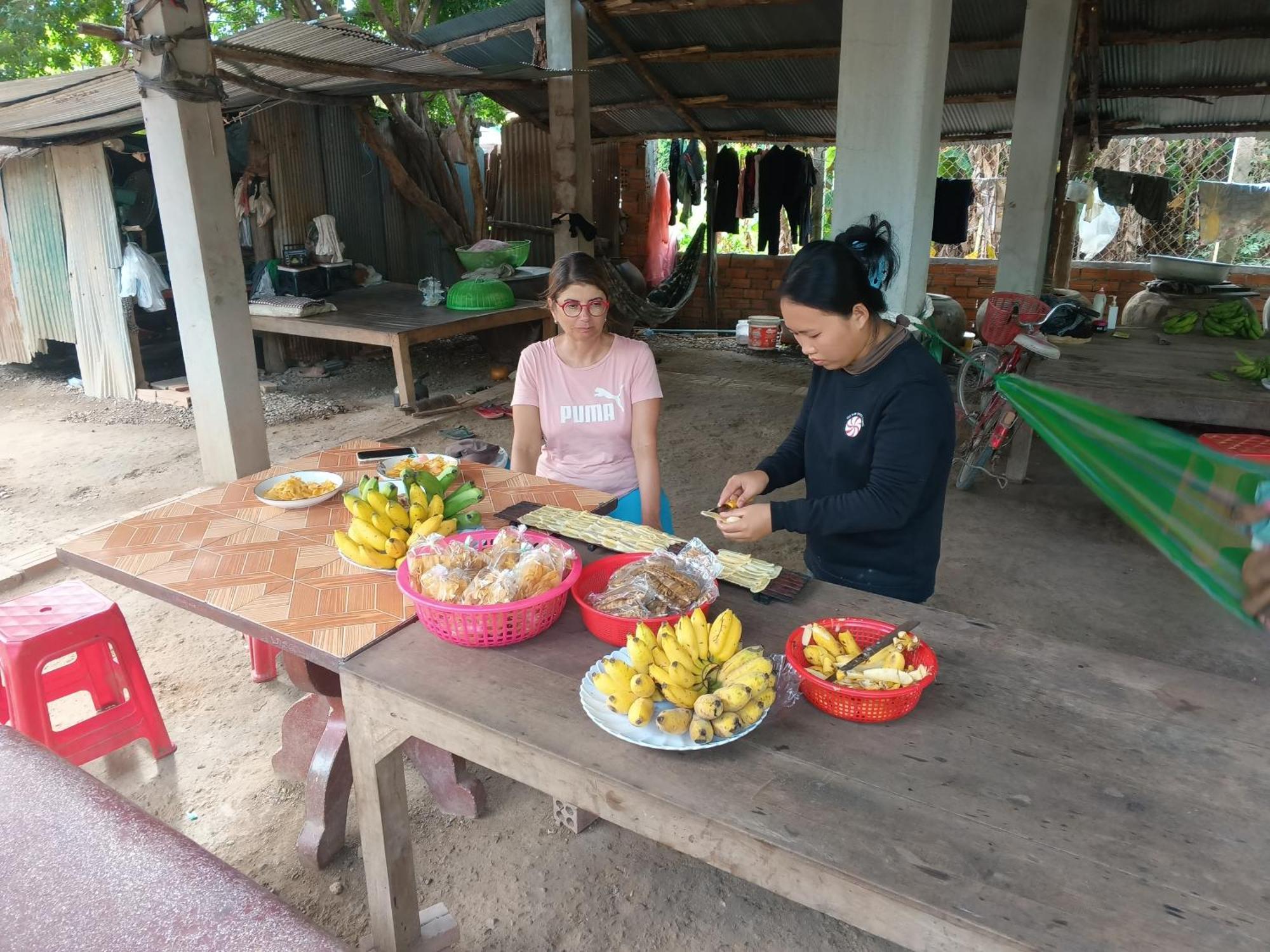 Family Batcave Homestay Battambang Exterior foto