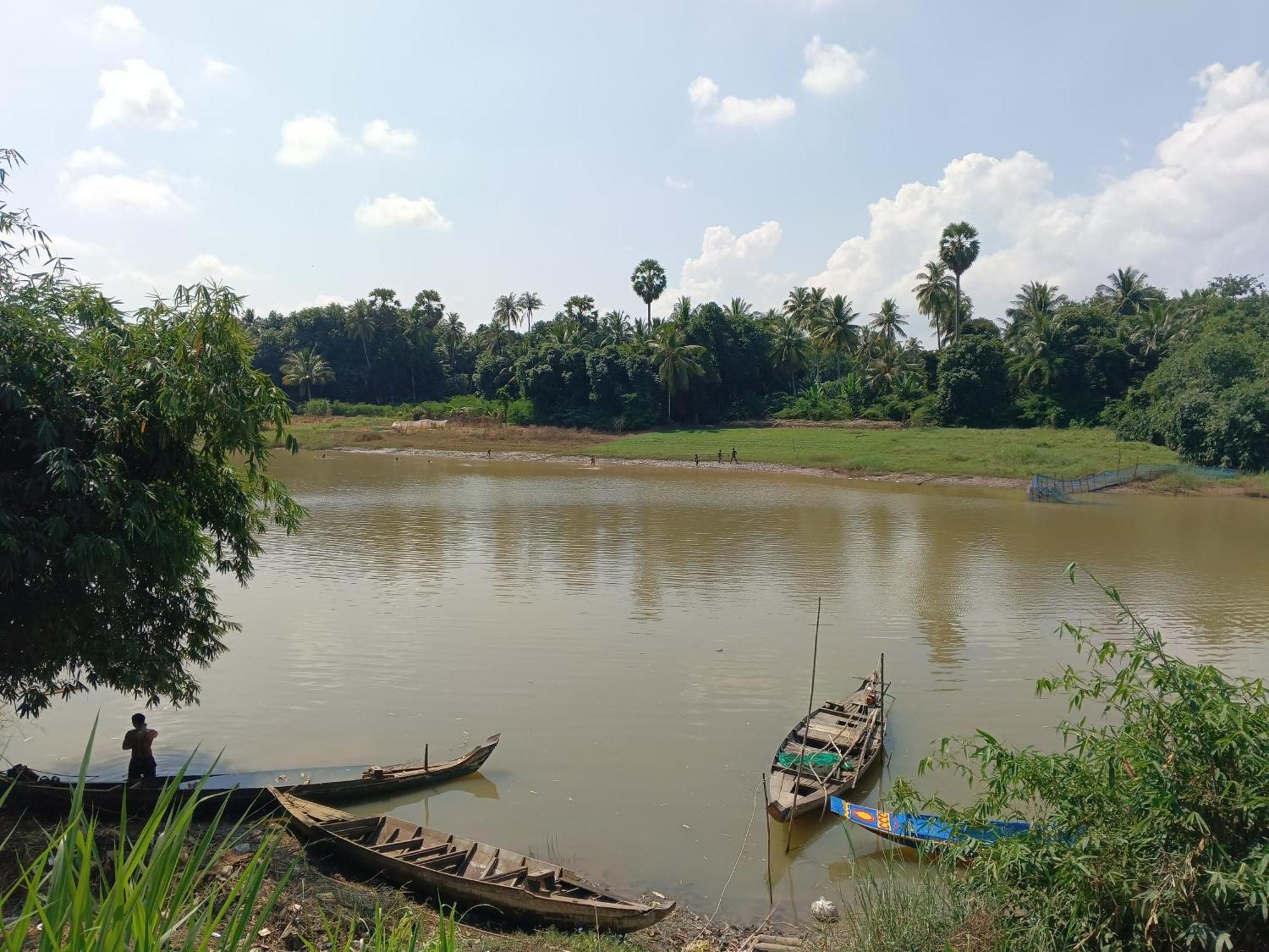 Family Batcave Homestay Battambang Exterior foto